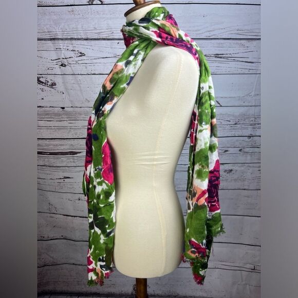 Beautiful Rose Scarf - Picture 6 of 8